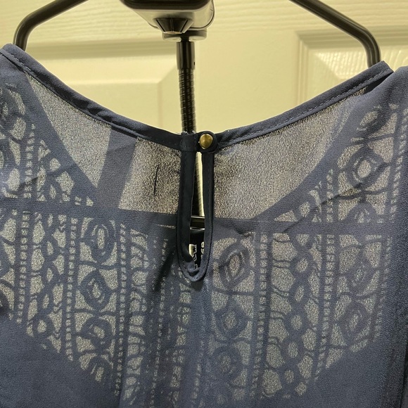 🛑 Xhilaration Navy Sleeveless Tank Top with a Lace Yoke and Detailing - Picture 3 of 5